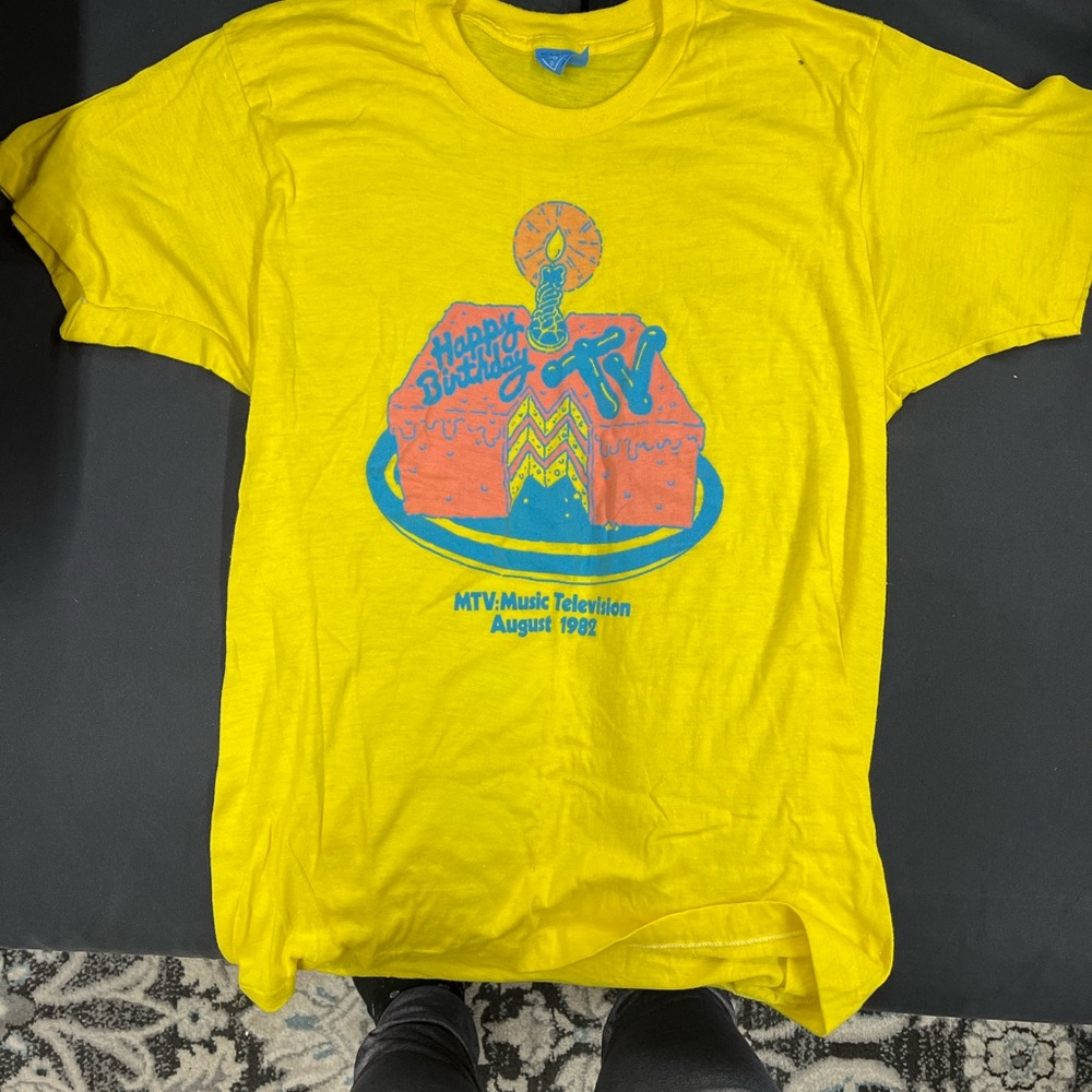 VERY RARE NEVER WORN Vintage SS Single Stitch MTV Birthday T-Shirt